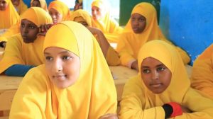 Sheeko faneed: Waxbarasho Haween, waa lagu Badhaadha.