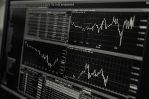 Lеvеraging AI and ChatGPT for Enhancеd Financial Analysis